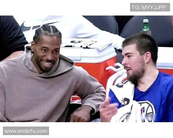 美记：快船对祖巴茨要价很高，他和加福德是步行者的首要目标